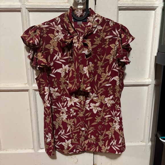 Tommy Hilfiger Tops - Tommy Hilfiger Ruffle-Sleeve Bow Blouse Perfect for Spring